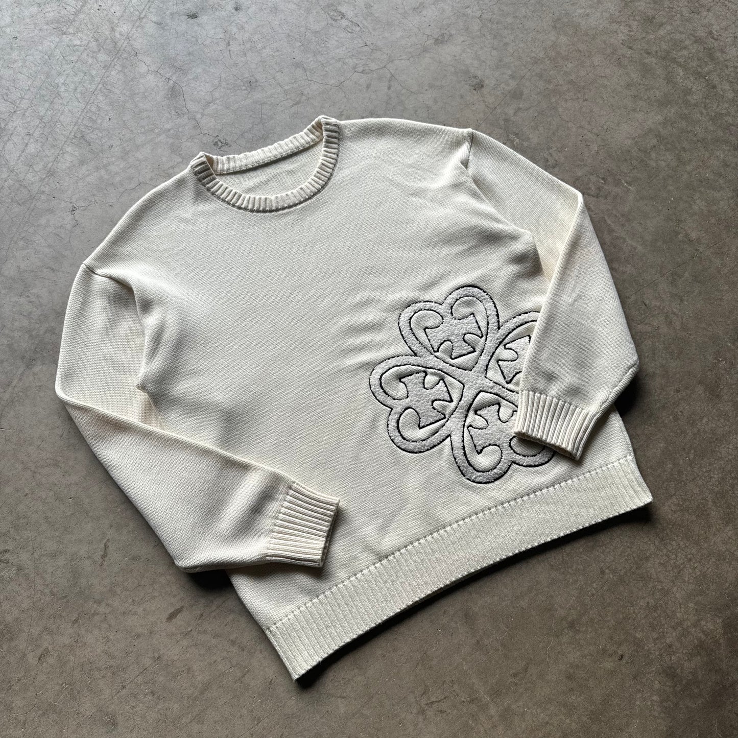 NOUSER WHITE KNIT V1