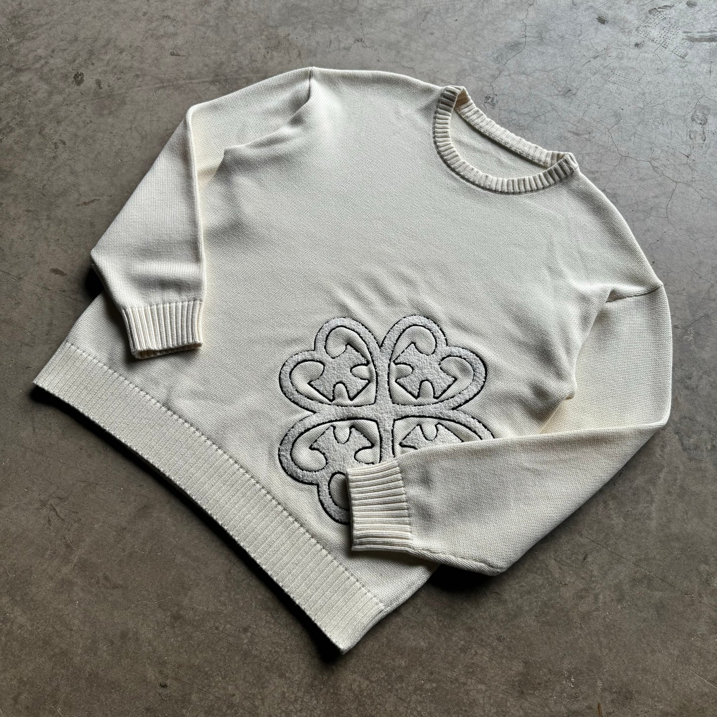 NOUSER WHITE KNIT V1